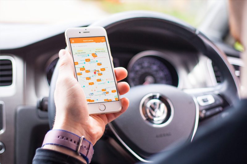 Reservar una plaza de aparcamiento ayuda a reducir la huella de carbono