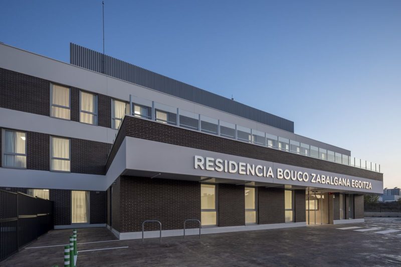 emeis inaugura su nueva residencia Bouco Vitoria Zabalgana