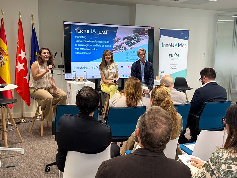 Madrid Network y la FUAM lideran la cumbre sobre Inteligencia Artificial que advierte a las empresas: "Si la IA no te descubre, no existes"